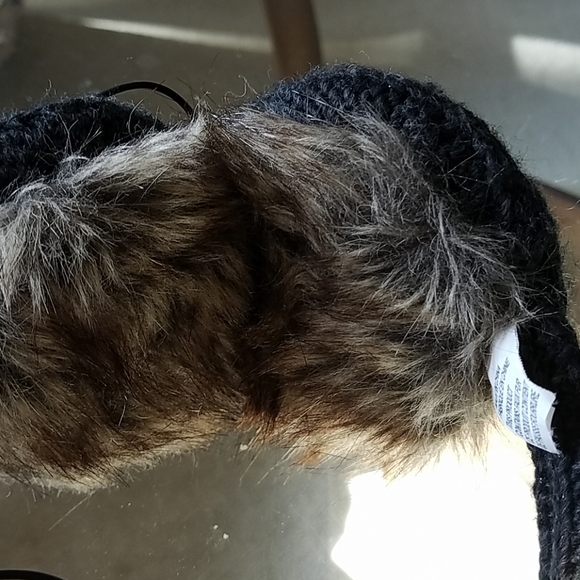Earmuffs with - Picture 2 of 4